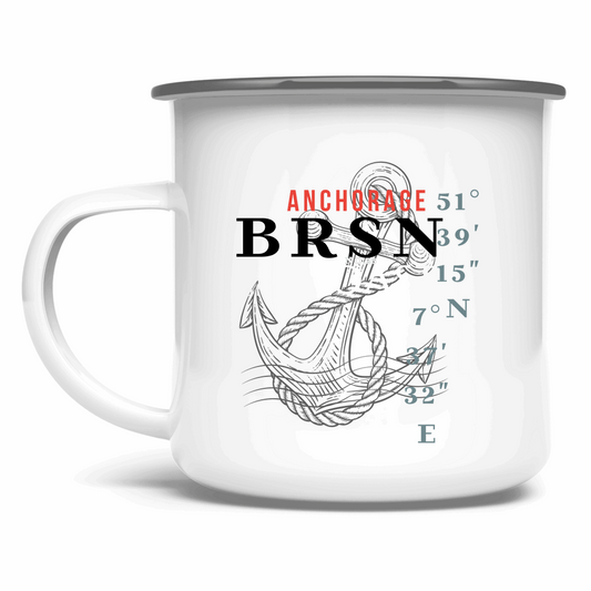 Maritimer Camping-Becher aus Emaille, Anker-Illustration, Outdoor/Vanlife-Stil.