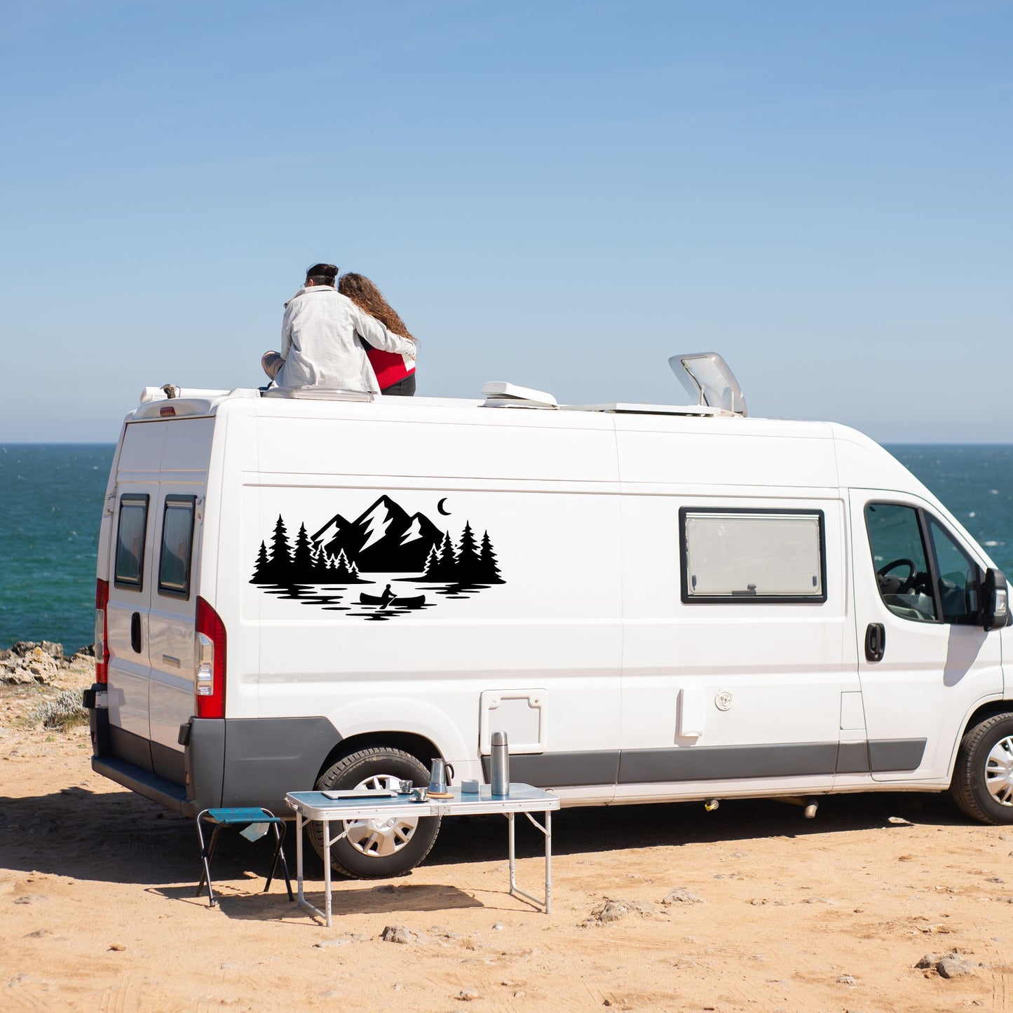 Plotterdatei Outdoor Panorama | Wald, Berge, See & Mond Silhouette | SVG DXF für Camper | Gewerbliche Lizenz